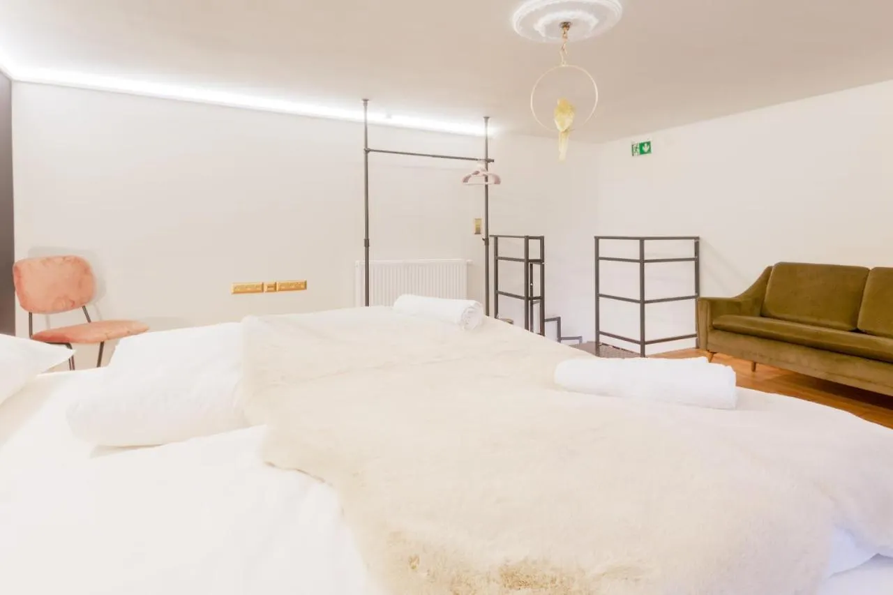 Zentral - Netflix - 2 Stoecke - Arbeitsplatz Apartment Vienna