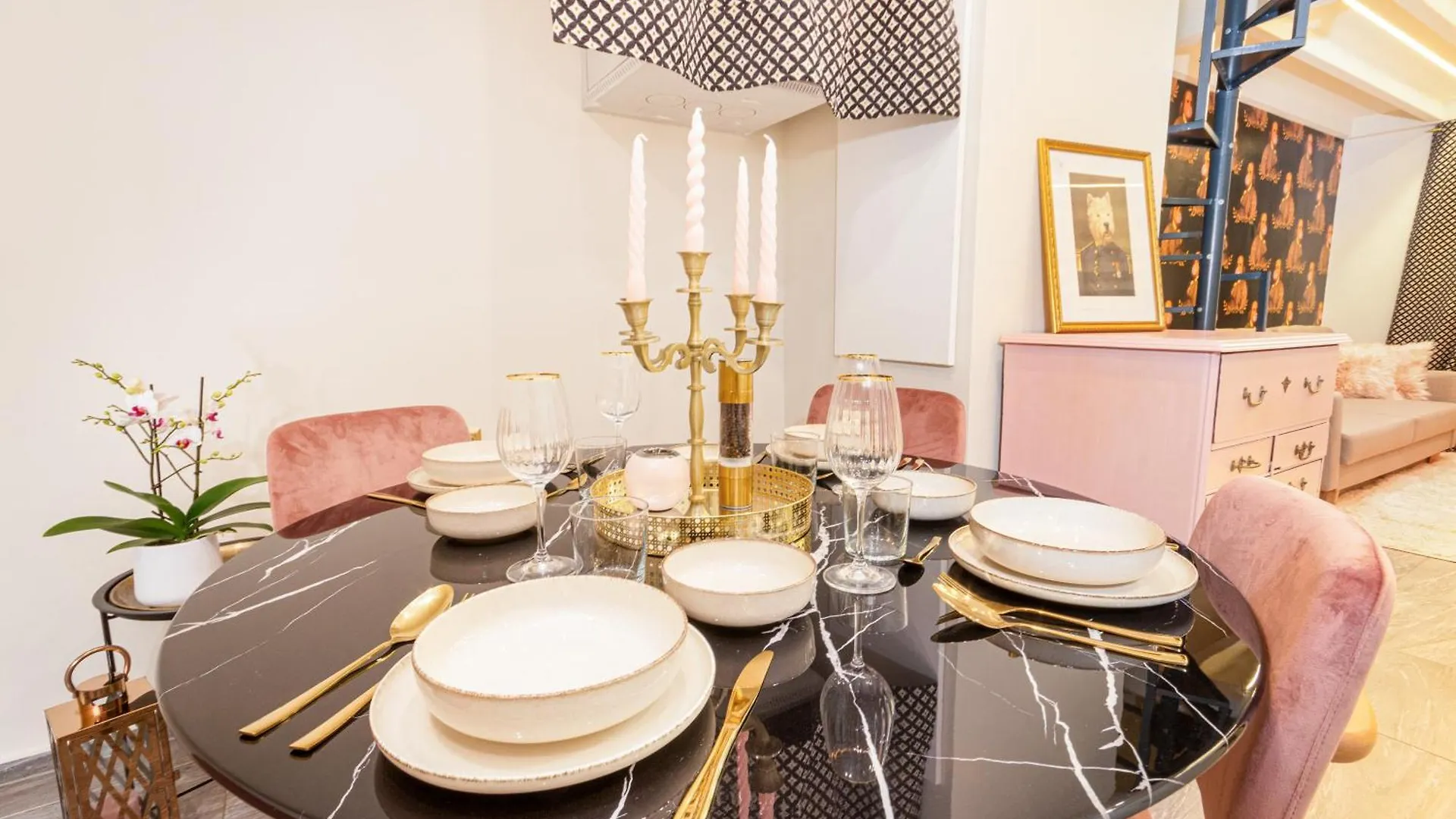 Zentral - Netflix - 2 Stoecke - Arbeitsplatz Apartment Vienna 0*,  Austria